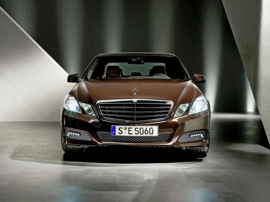  Mercedes-Benz E-Class 2009 года  (фото 8 из 74)